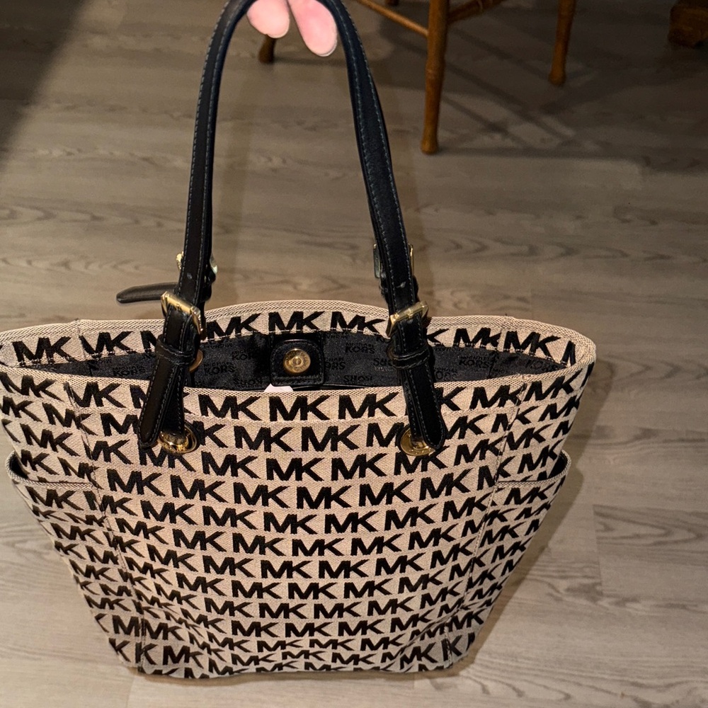 Michael Kors Signature Black and Tan Tote